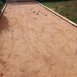 La Du Berger & Son Terrain De Petanque בית נופש *